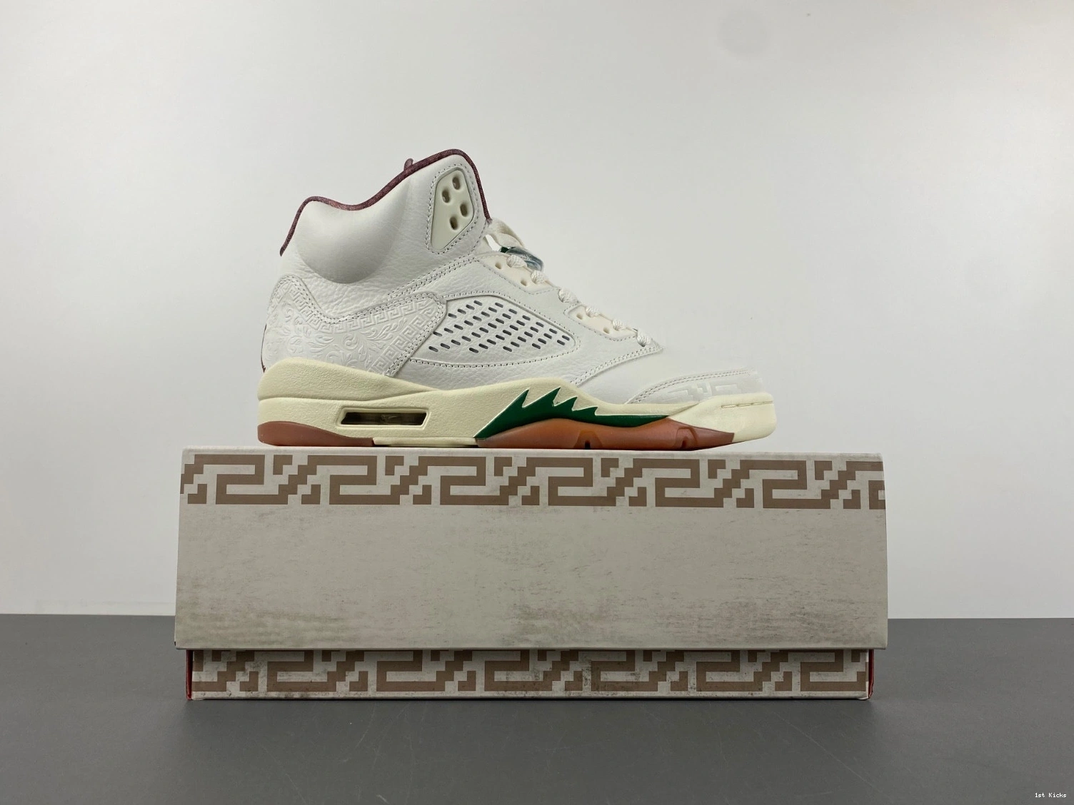 Jordan HF8833-100 Sail El 5 Retro - Grito Men's 0209